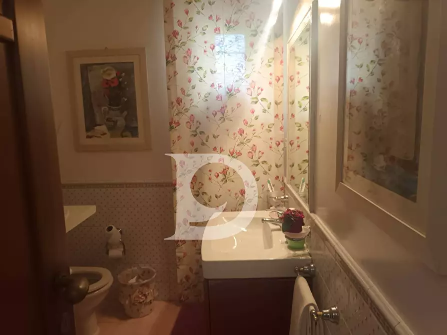 Immagine 33 di Casa semindipendente in affitto  in Viale Riviera a Pescara