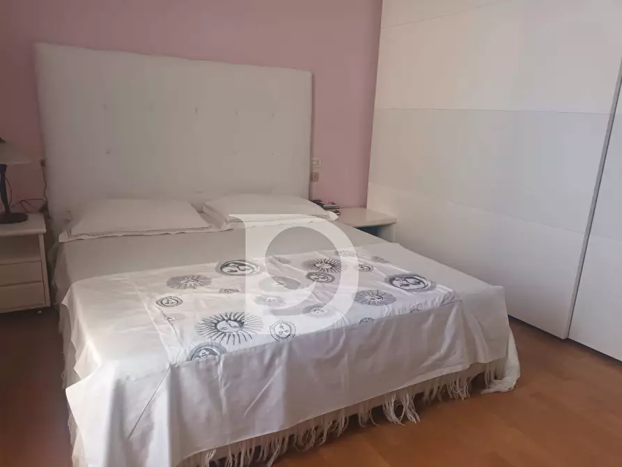 Immagine 31 di Casa semindipendente in affitto  in Viale Riviera a Pescara