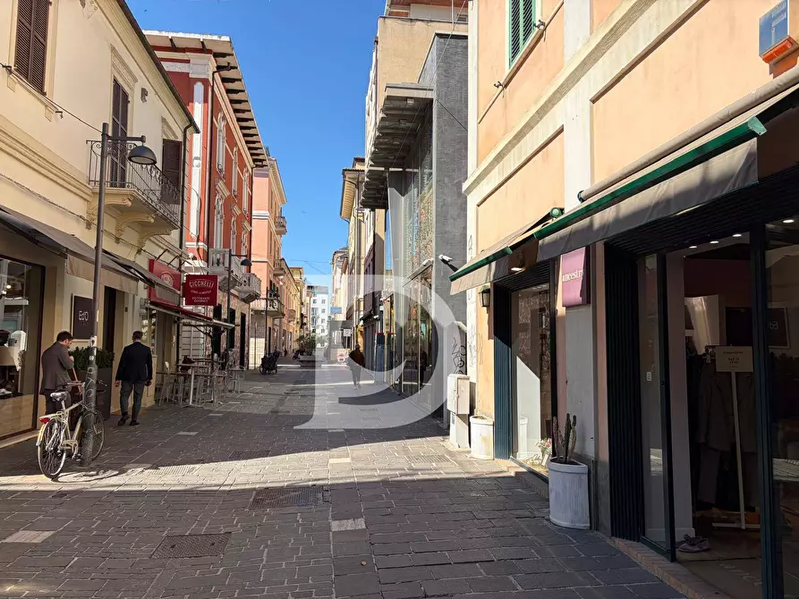 Immagine 9 di Locale commerciale in affitto  in Via Trento a Pescara