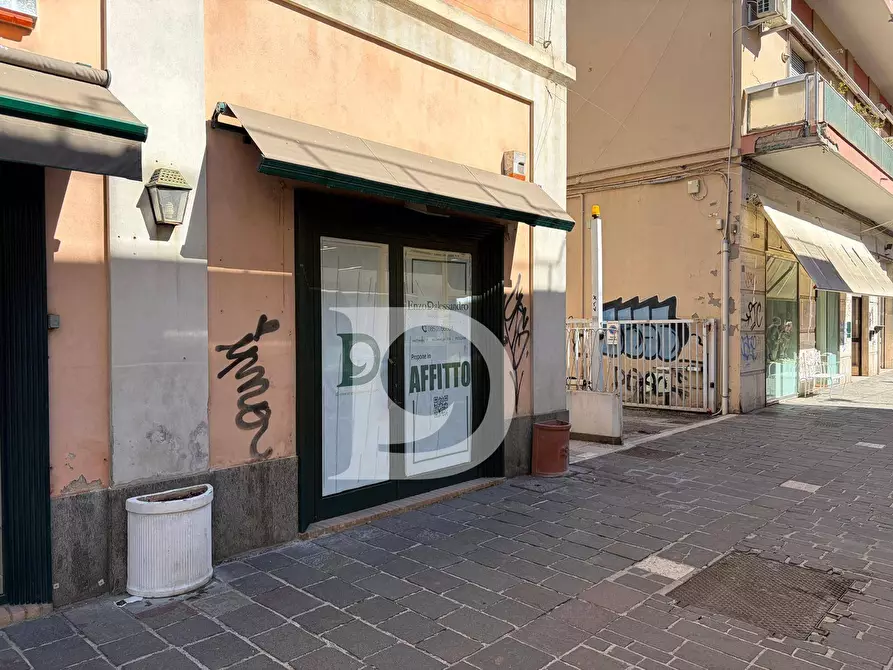 Immagine 17 di Locale commerciale in affitto  in Via Trento a Pescara
