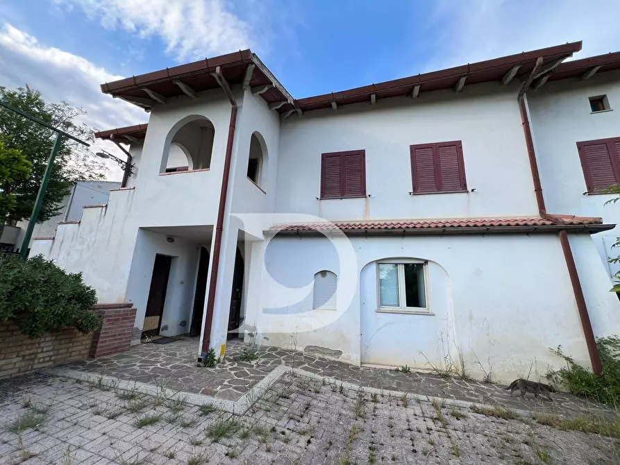 Immagine 28 di Casa semindipendente in vendita  in Contrada Remartello a Loreto Aprutino
