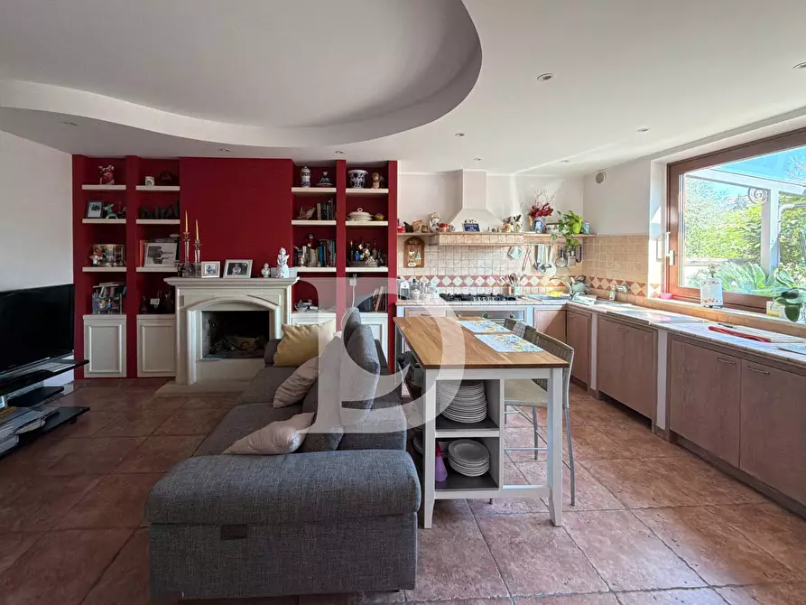 Immagine 2 di Casa semindipendente in vendita  in Via Italo Giovannucci a Pescara