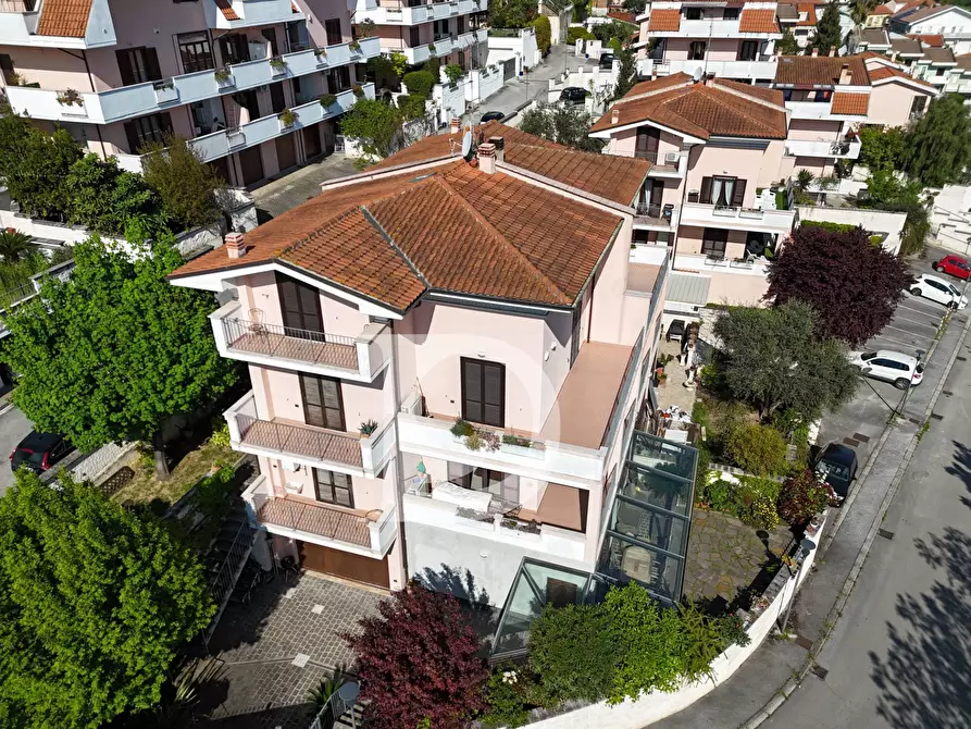 Immagine 71 di Casa semindipendente in vendita  in Via Italo Giovannucci a Pescara