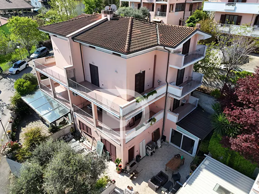 Immagine 79 di Casa semindipendente in vendita  in Via Italo Giovannucci a Pescara