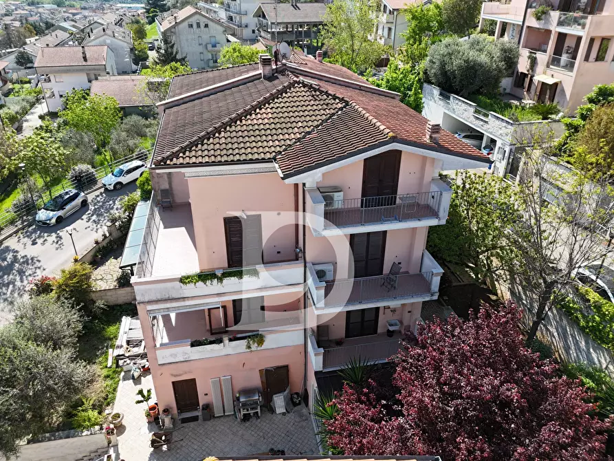 Immagine 80 di Casa semindipendente in vendita  in Via Italo Giovannucci a Pescara