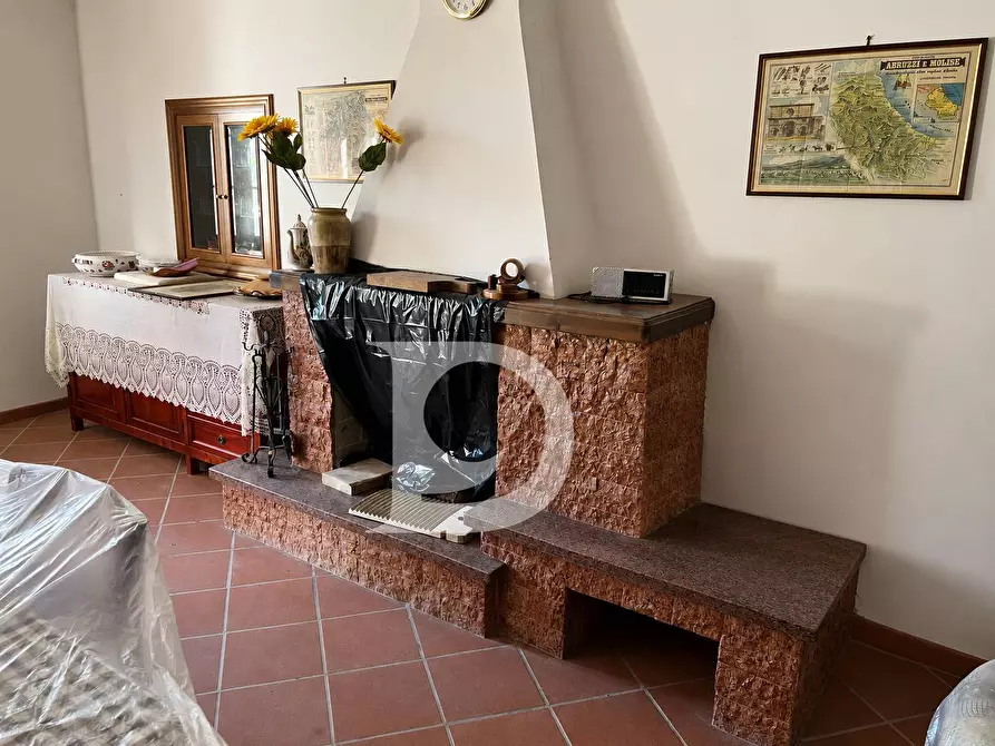 Immagine 7 di Casa semindipendente in vendita  in Contrada Remartello a Loreto Aprutino