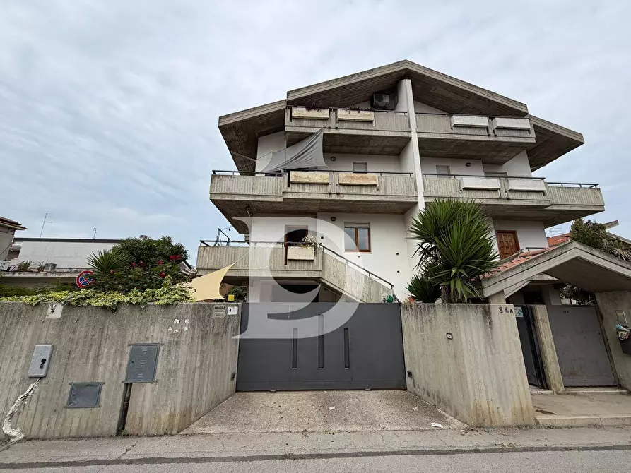 Immagine 1 di Casa semindipendente in vendita  in Via Piceni a Montesilvano