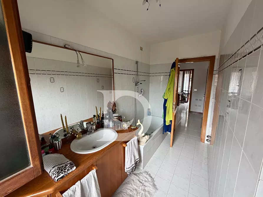 Immagine 24 di Casa semindipendente in vendita  in Via Piceni a Montesilvano