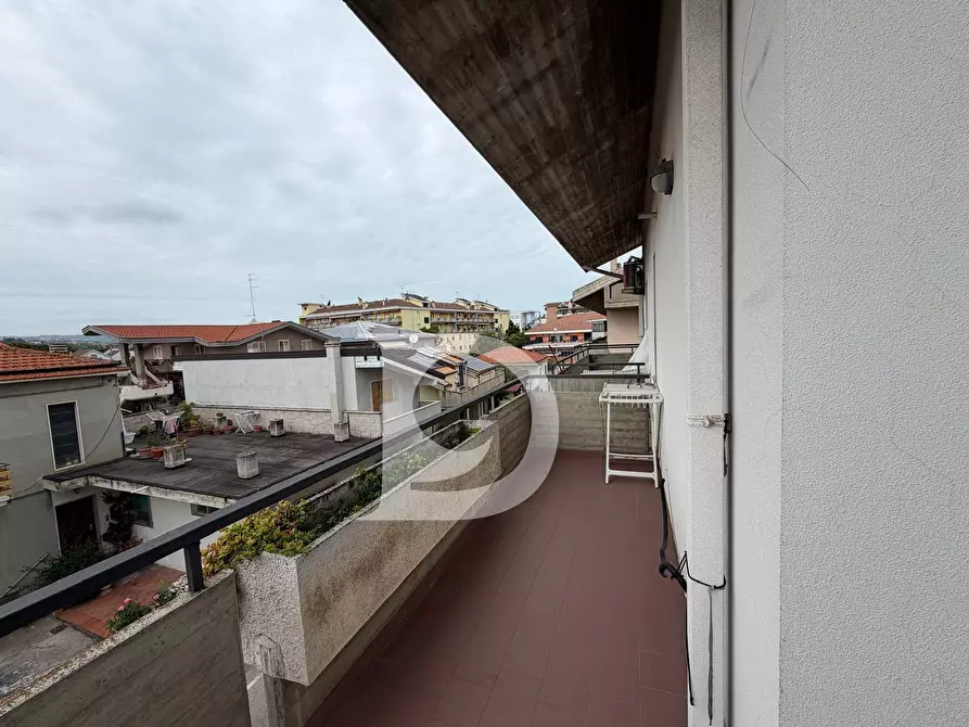 Immagine 34 di Casa semindipendente in vendita  in Via Piceni a Montesilvano