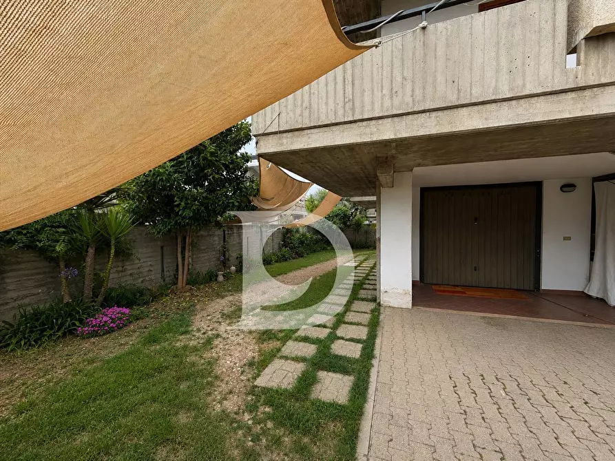 Immagine 47 di Casa semindipendente in vendita  in Via Piceni a Montesilvano
