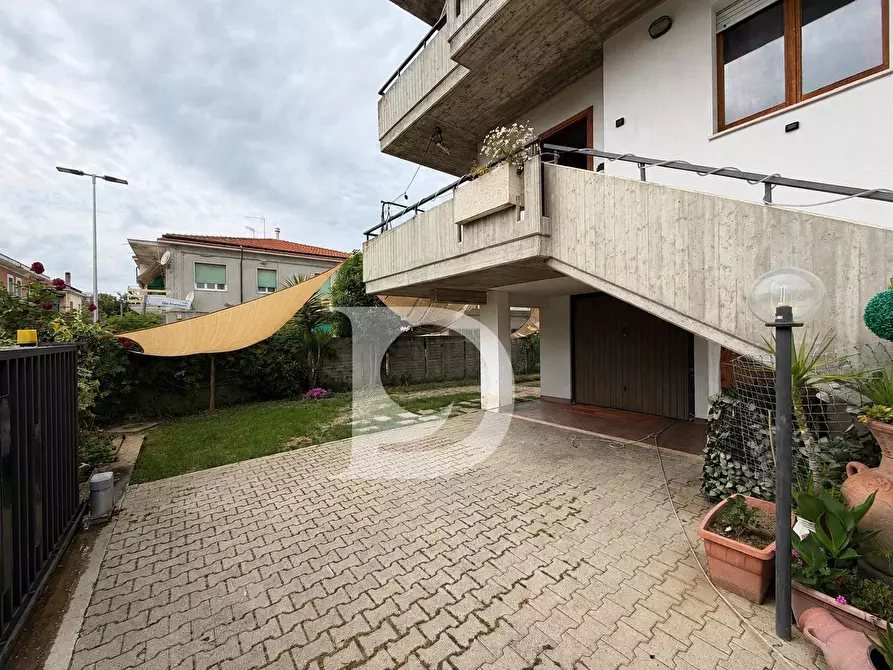 Immagine 6 di Casa semindipendente in vendita  in Via Piceni a Montesilvano