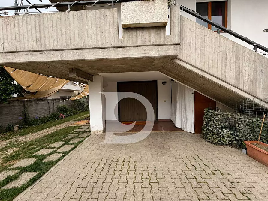 Immagine 7 di Casa semindipendente in vendita  in Via Piceni a Montesilvano