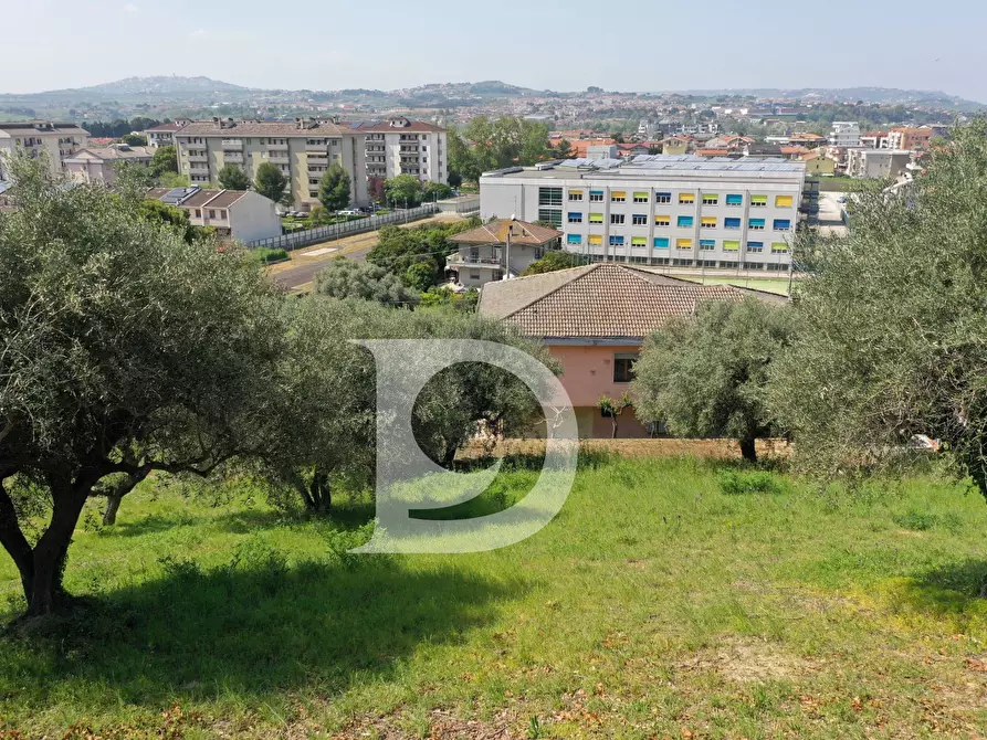 Immagine 11 di Terreno residenziale in vendita  in Via Chiarini a Montesilvano