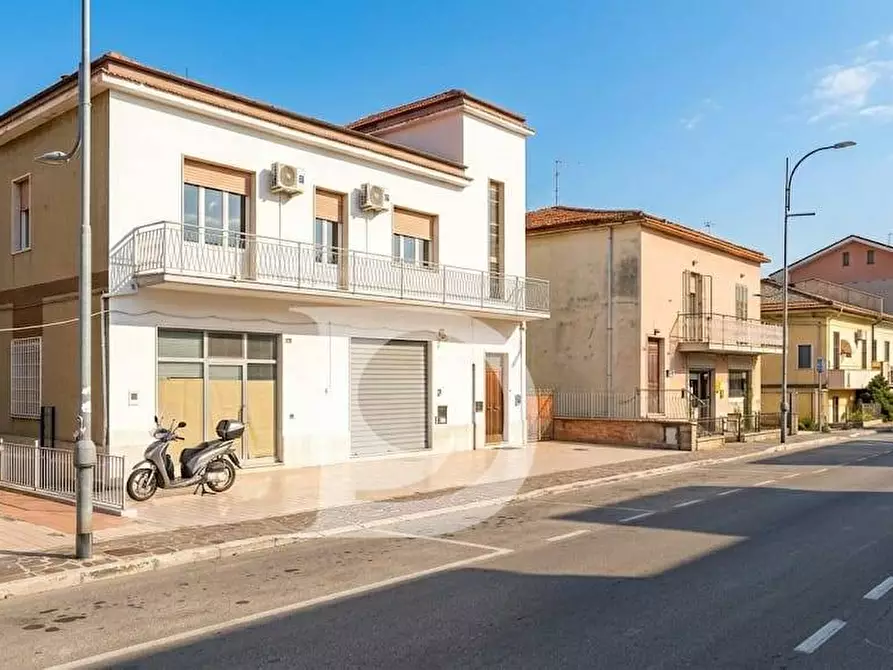 Immagine 32 di Appartamento in vendita  in CORSO UMBERTO 459 a Montesilvano