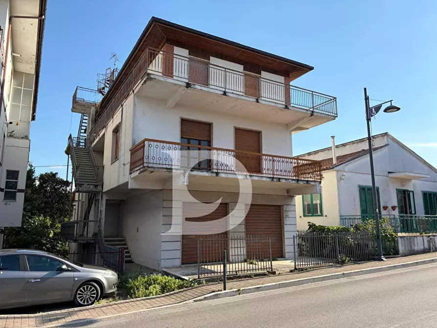 Immagine 2 di Casa indipendente in vendita  in Via Dante Alighieri a Cepagatti