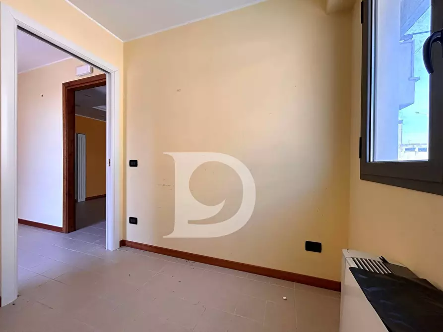 Immagine 12 di Ufficio in vendita  in Via Altobello 1 a Campobasso