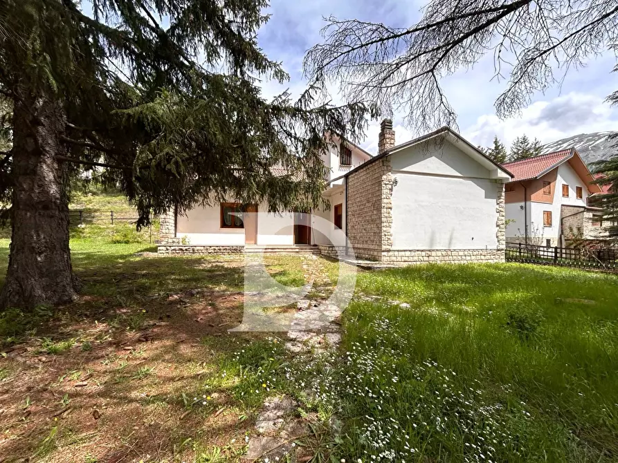 Immagine 1 di Casa indipendente in vendita  in Via Berardino de Vincentiis 134/A a Alfedena