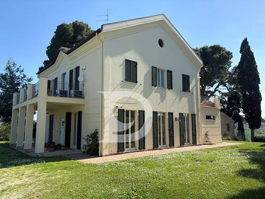 Immagine 3 di Villa in vendita  in Strada Comunale Quagliera a Spoltore