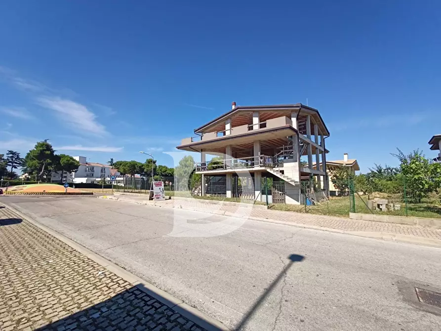 Immagine 5 di Casa indipendente in vendita  in Via Petruzzi a Città Sant'angelo