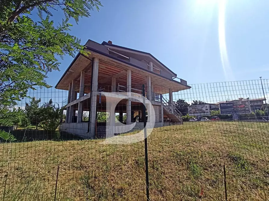 Immagine 10 di Casa indipendente in vendita  in Via Petruzzi a Città Sant'angelo