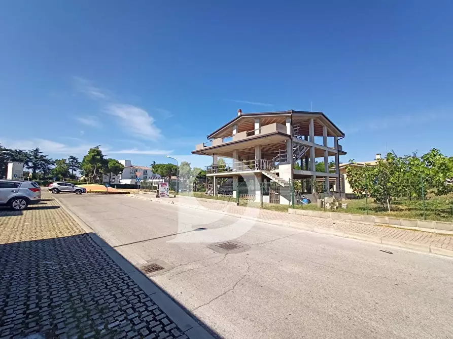 Immagine 14 di Casa indipendente in vendita  in Via Petruzzi a Città Sant'angelo
