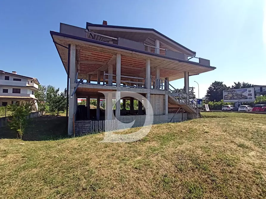Immagine 2 di Casa indipendente in vendita  in Via Petruzzi a Città Sant'angelo