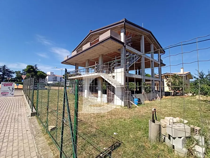 Immagine 22 di Casa indipendente in vendita  in Via Petruzzi a Città Sant'angelo