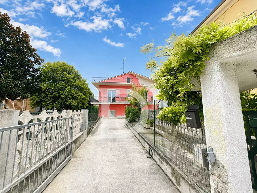 Immagine 32 di Appartamento in vendita  in Via Piave a Cepagatti