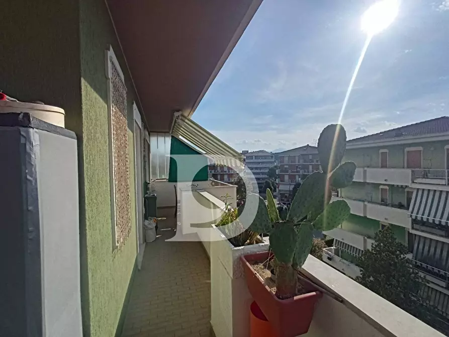 Immagine 23 di Appartamento in vendita  in Via Leonardo da Vinci 90 a Silvi