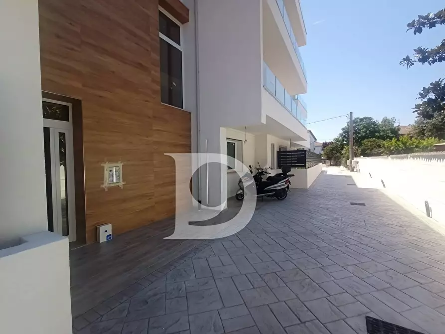 Immagine 4 di Appartamento in vendita  in Viale Matrino 37 a Città Sant'angelo