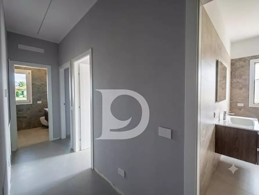 Immagine 19 di Appartamento in vendita  in Viale Matrino 37 a Città Sant'angelo