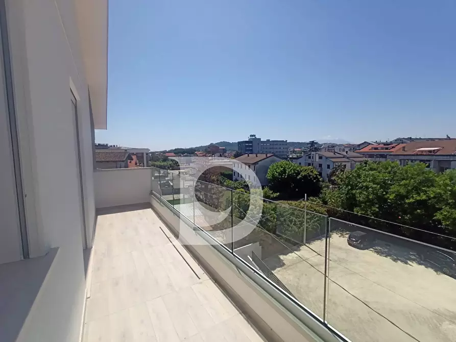 Immagine 24 di Appartamento in vendita  in Viale Matrino 37 a Città Sant'angelo
