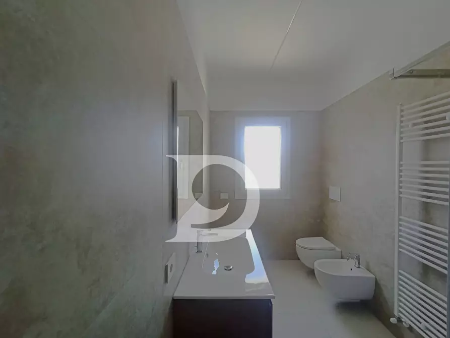 Immagine 28 di Appartamento in vendita  in Viale Matrino 37 a Città Sant'angelo