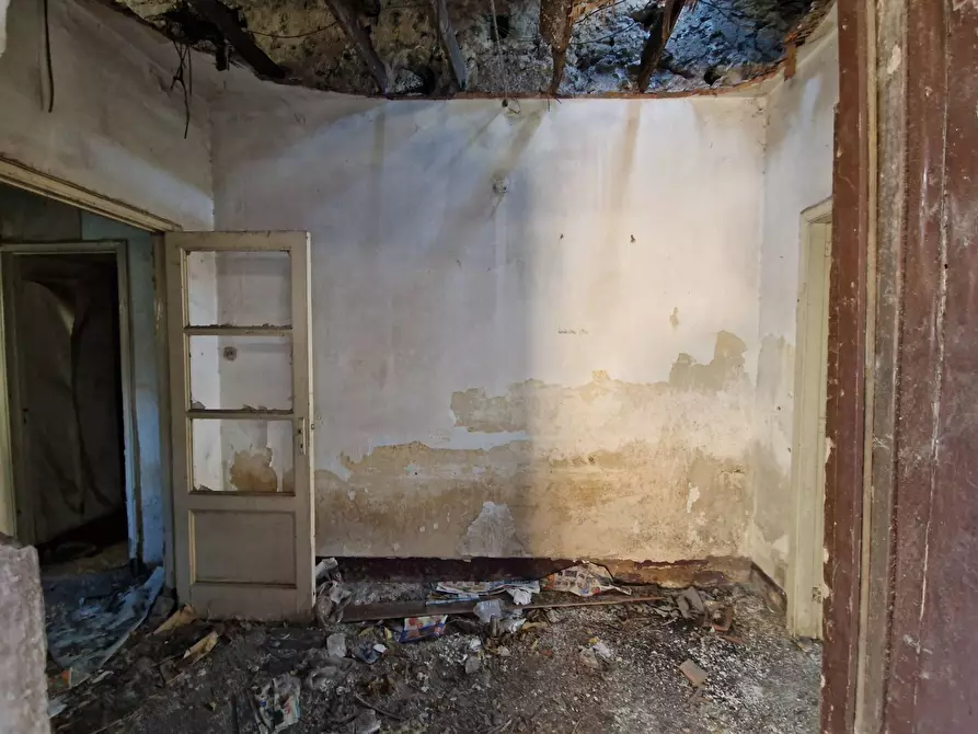 Immagine 5 di Casa indipendente in vendita  in via Vitaliti 52 a Catania