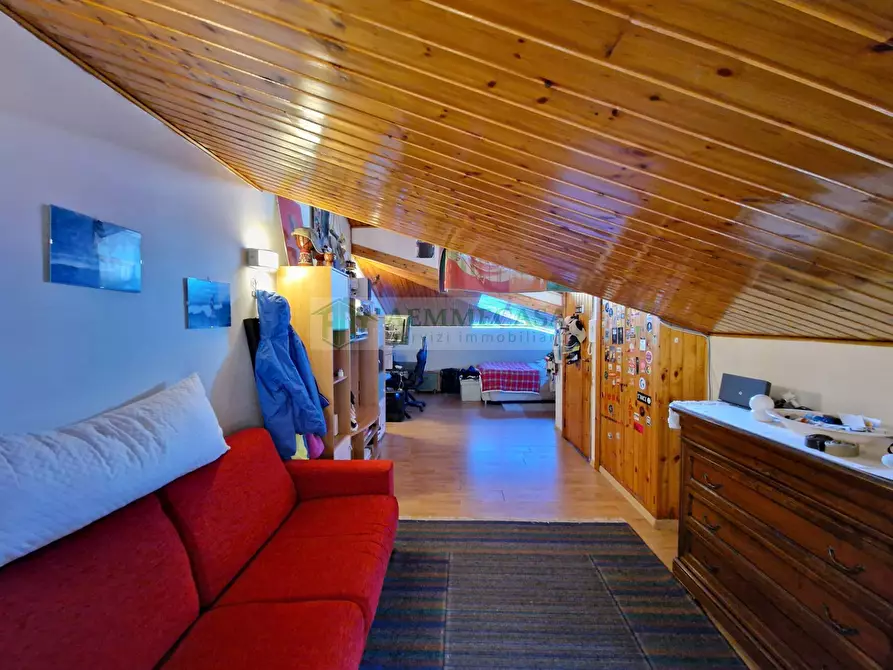 Immagine 25 di Appartamento in vendita  in Via Lorenzo Bolano 6 a Gravina Di Catania