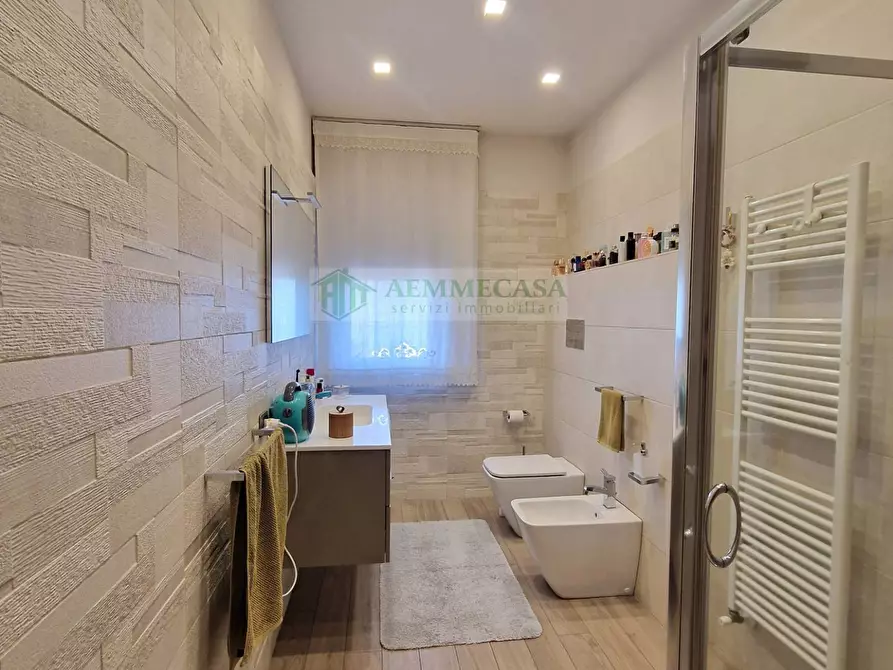 Immagine 17 di Appartamento in vendita  in Via Lorenzo Bolano 6 a Gravina Di Catania