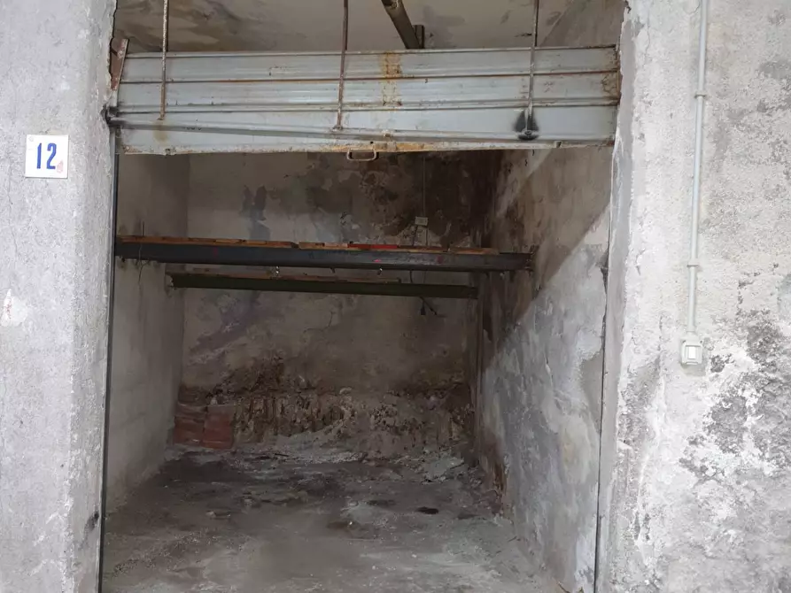 Immagine 8 di Box auto in vendita  in Via Del Bosco 407 a Catania