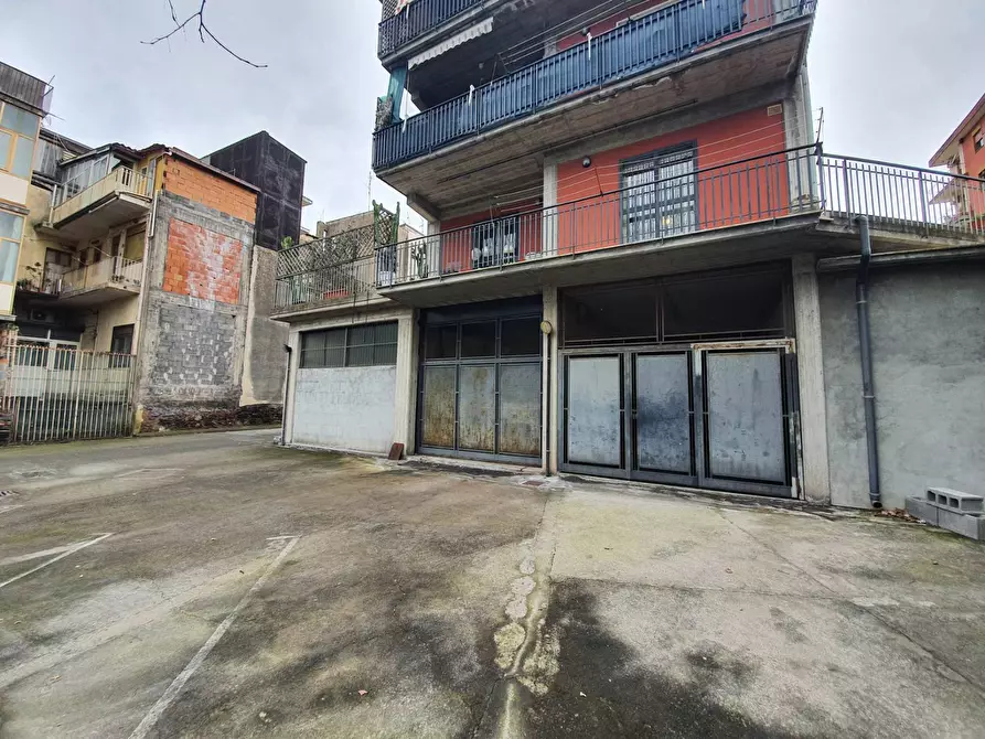 Immagine 2 di Magazzino in affitto  in Via Del Bosco 324 a Catania