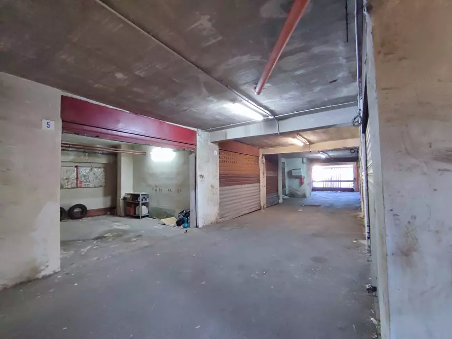 Immagine 13 di Box auto in vendita  in Via Coffa Caruso 1 a Catania