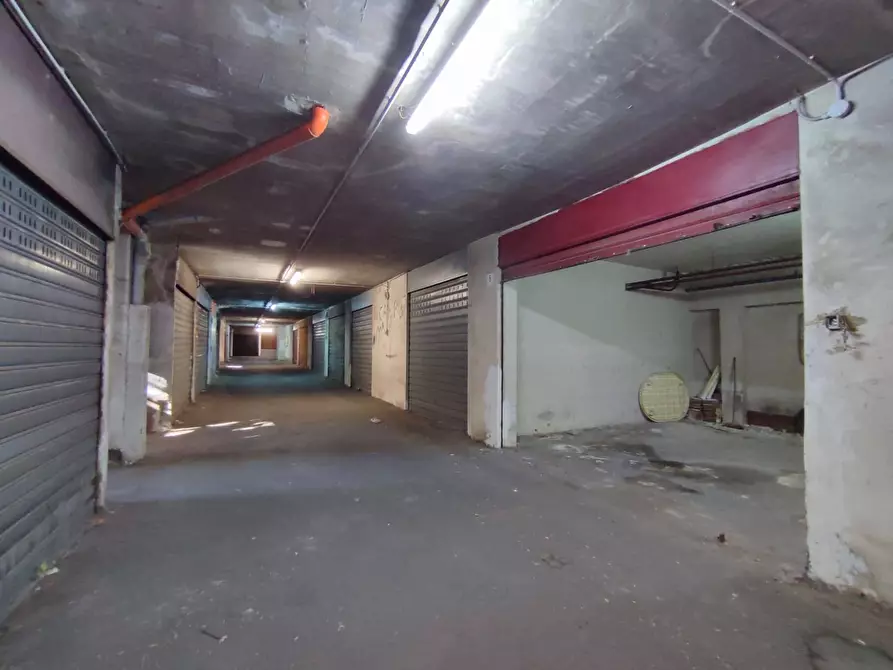 Immagine 17 di Box auto in vendita  in Via Coffa Caruso 1 a Catania