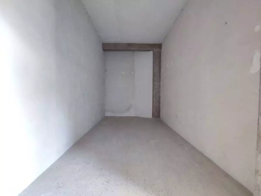 Immagine 11 di Box auto in vendita  in Via Del Bosco 324 a Catania