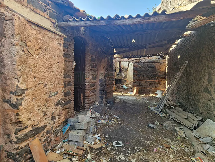 Immagine 12 di Casa indipendente in vendita  in via Vitaliti 52 a Catania