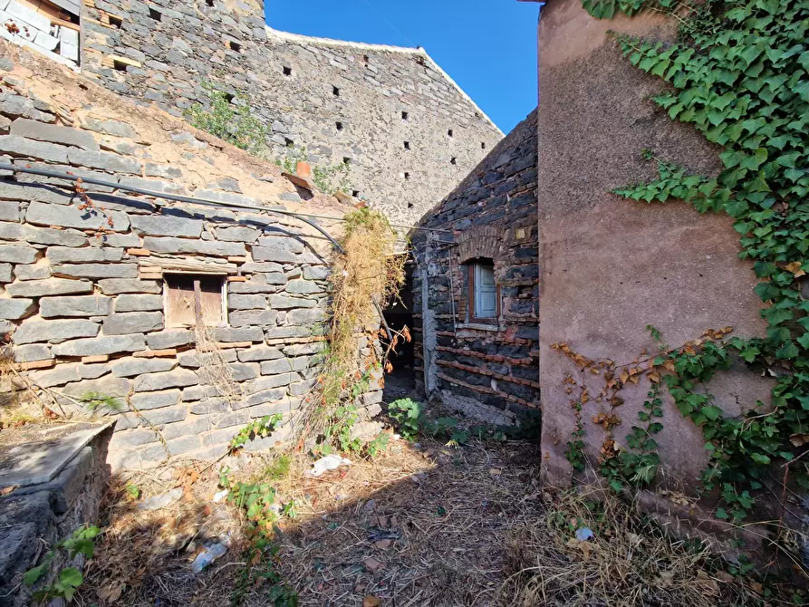Immagine 15 di Casa indipendente in vendita  in via Vitaliti 52 a Catania