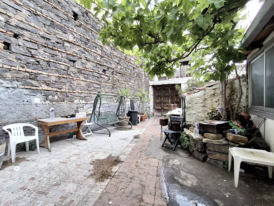Immagine 4 di Casa indipendente in vendita  in Via Vito D'anna 16/A a Catania