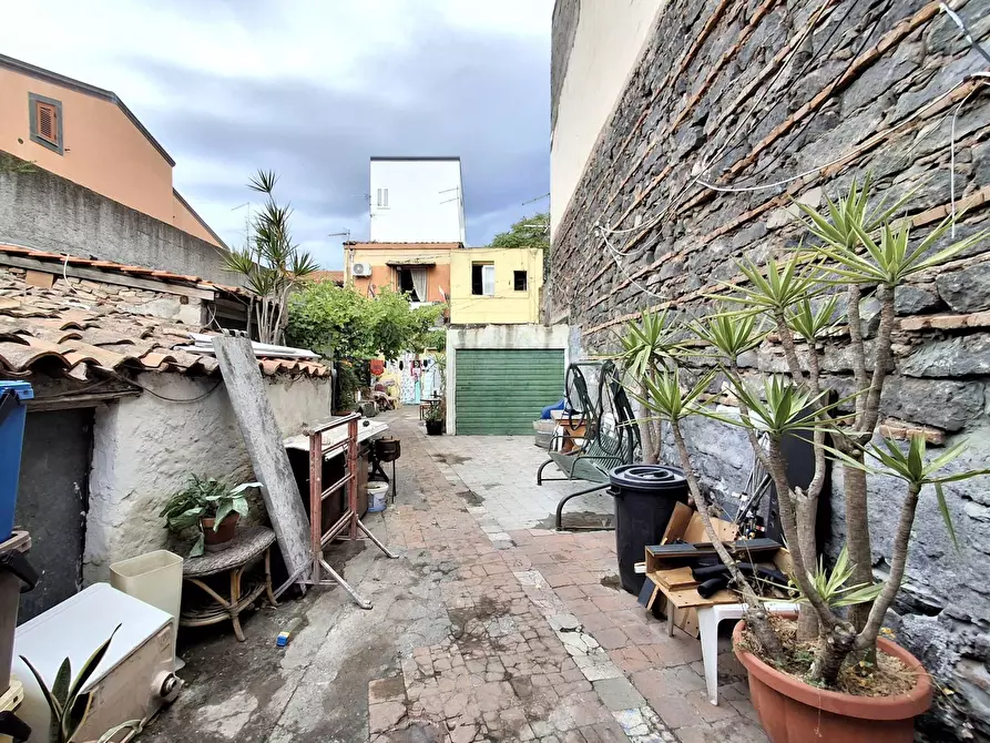 Immagine 30 di Casa indipendente in vendita  in Via Vito D'anna 16/A a Catania