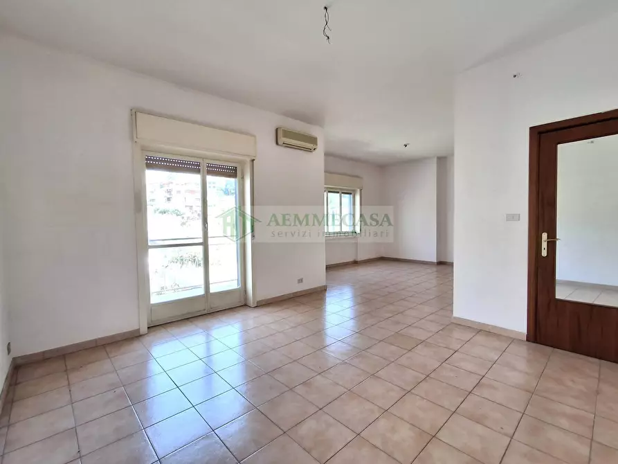 Immagine 17 di Appartamento in vendita  in Via Fasano 20 a Gravina Di Catania