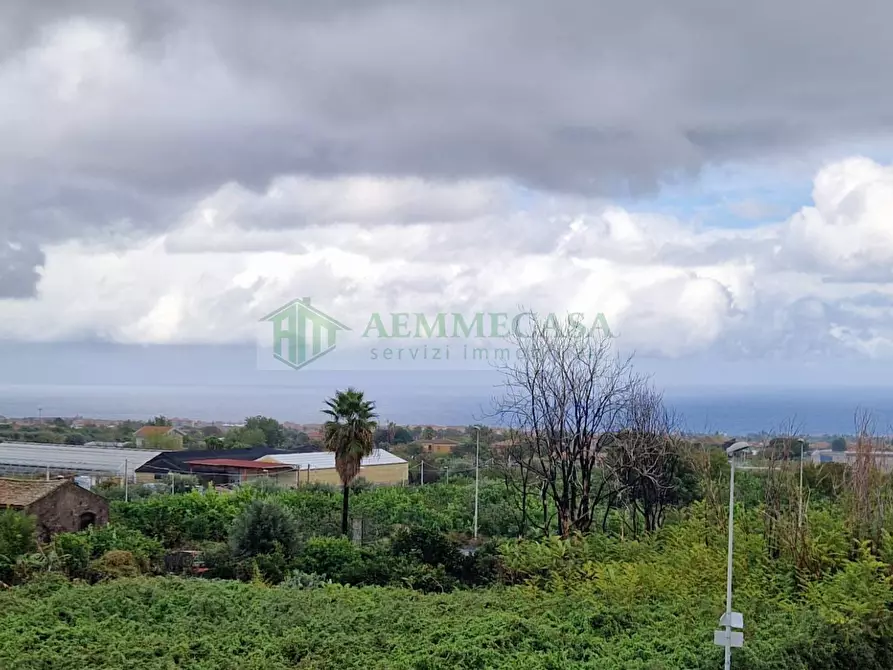 Immagine 12 di Appartamento in vendita  in Via Angelina Damiani Lanza 26-28 a Giarre