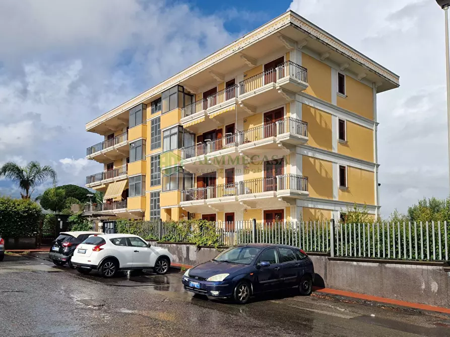 Immagine 28 di Appartamento in vendita  in Via Angelina Damiani Lanza 26-28 a Giarre