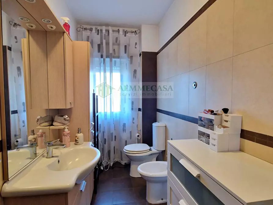 Immagine 25 di Appartamento in vendita  in Via Renzo De Felice 10 a Gravina Di Catania