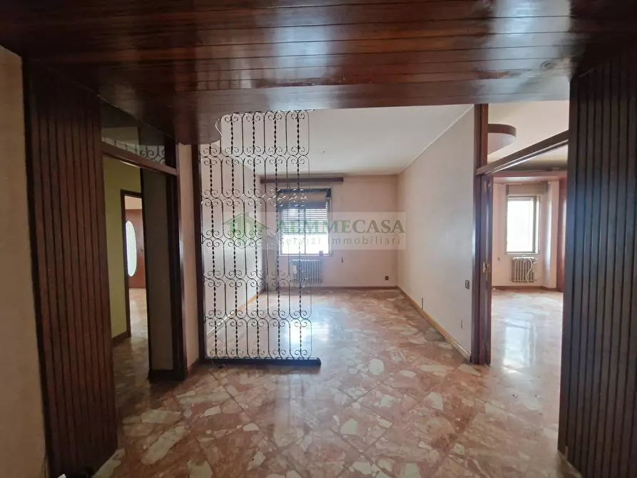 Immagine 4 di Appartamento in vendita  in Via Caronda 446 a Catania